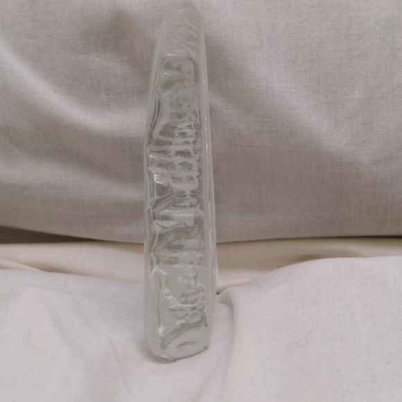 Vintage Eiffel Tower Glass Sculpture - Picture 5 of 7